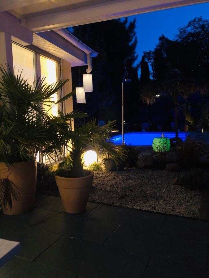 Apartment Tinyhouse Mit Pool, Outdoor Whirlpool Und Garten ペータースハーゲン・エッガースドルフ エクステリア 写真