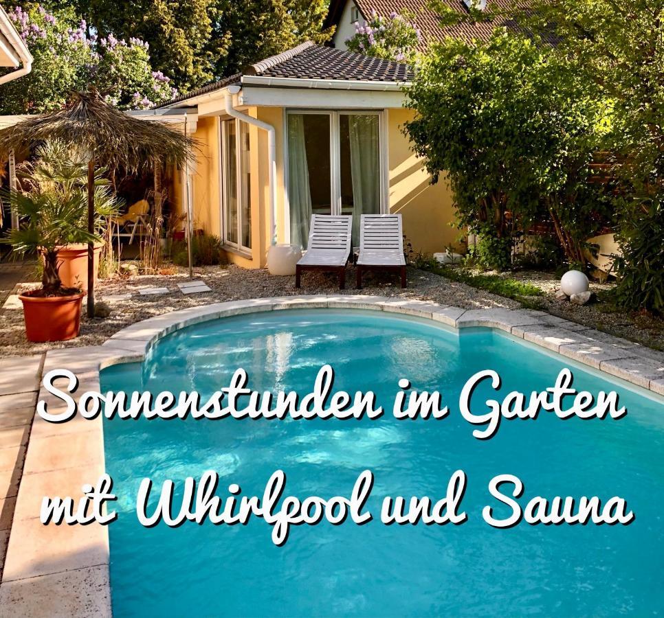 Apartment Tinyhouse Mit Pool, Outdoor Whirlpool Und Garten ペータースハーゲン・エッガースドルフ エクステリア 写真