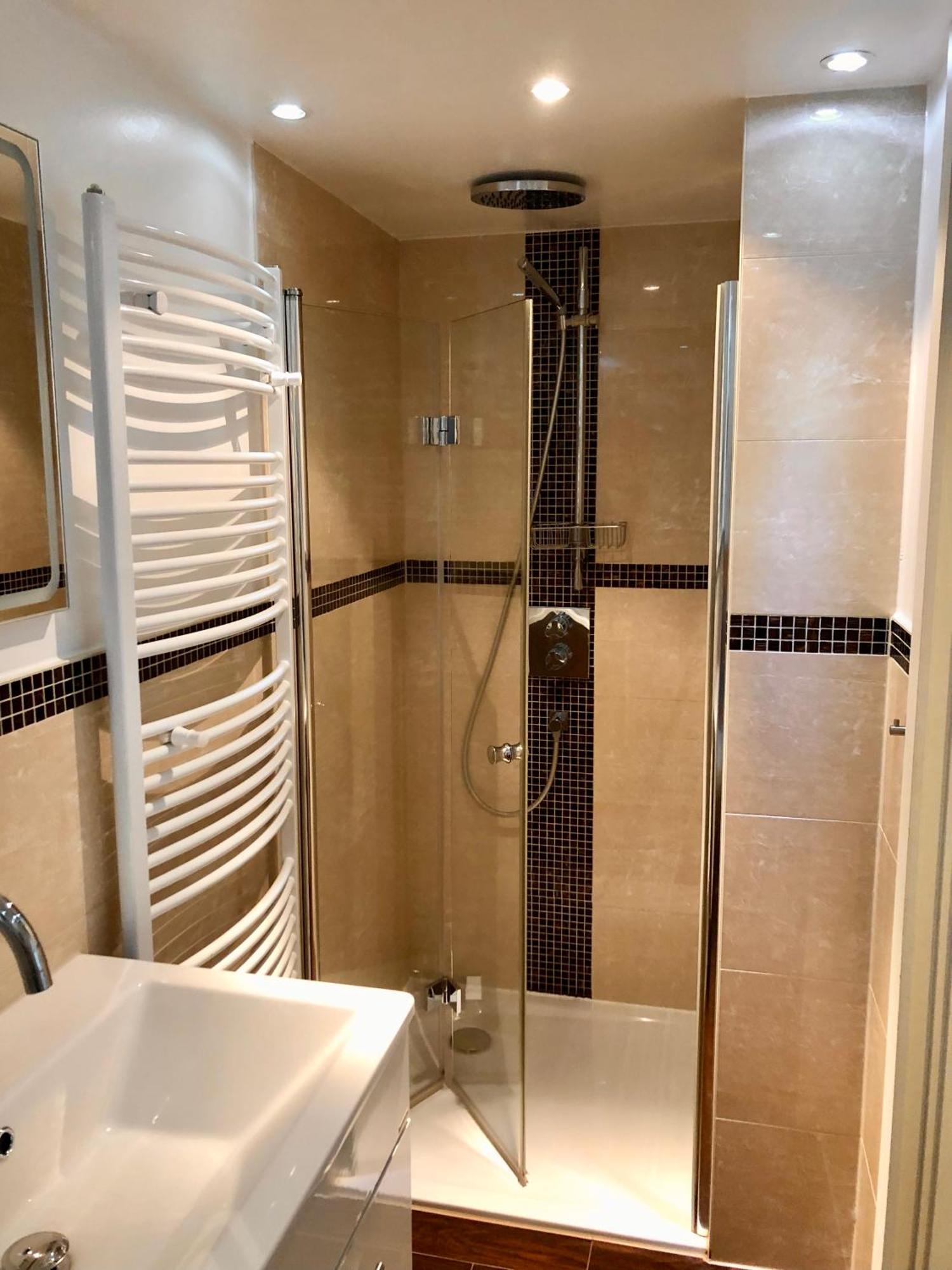 Apartment Tinyhouse Mit Pool, Outdoor Whirlpool Und Garten ペータースハーゲン・エッガースドルフ エクステリア 写真