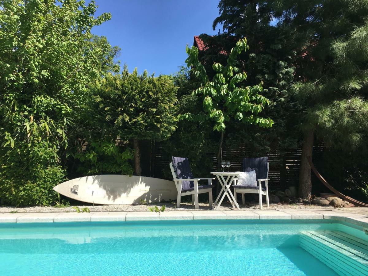 Apartment Tinyhouse Mit Pool, Outdoor Whirlpool Und Garten ペータースハーゲン・エッガースドルフ エクステリア 写真